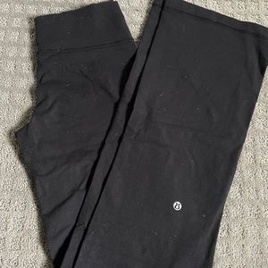 Lululemon yoga pants